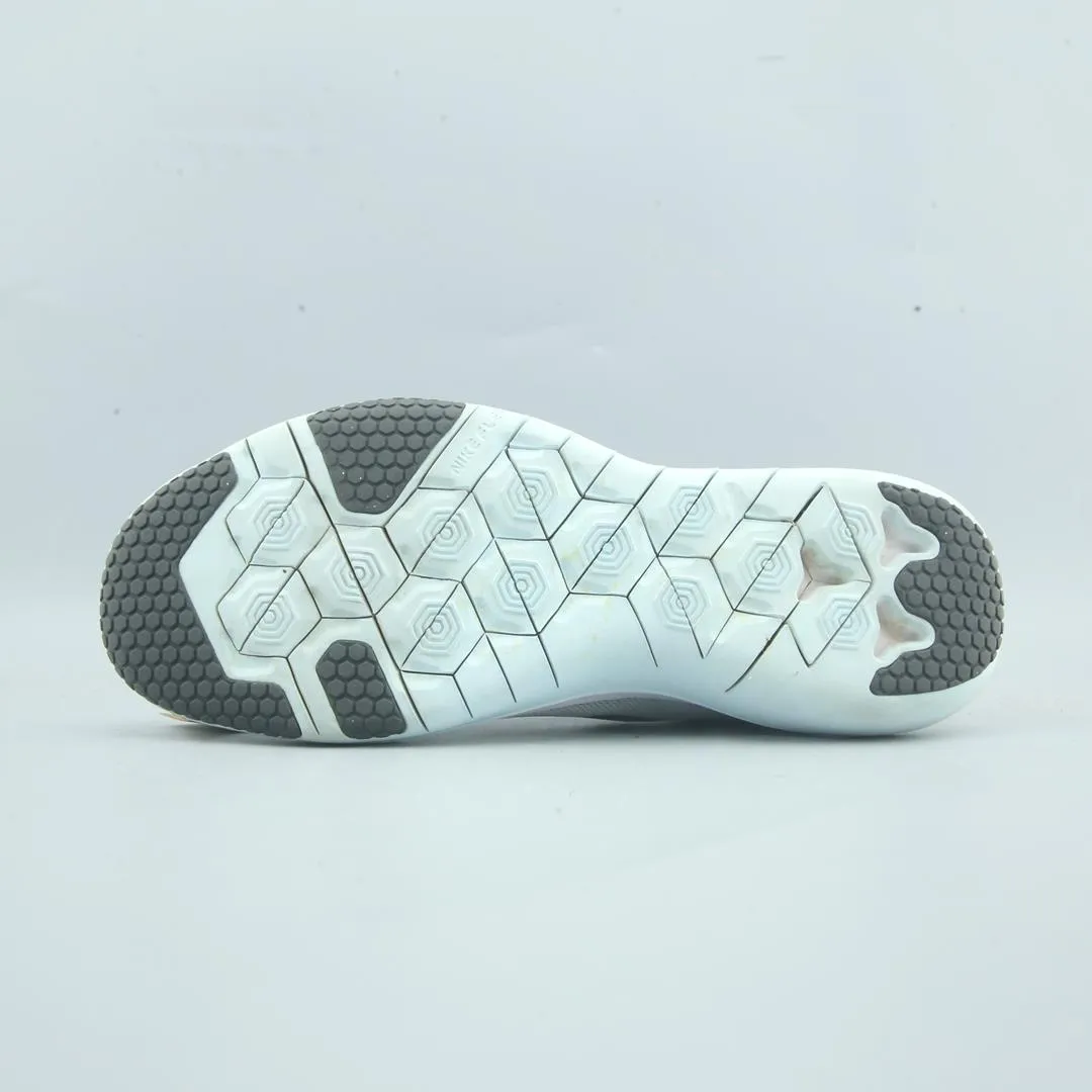 NIKE FLEX SUPREME TR 5 Nike sneaker detail shots