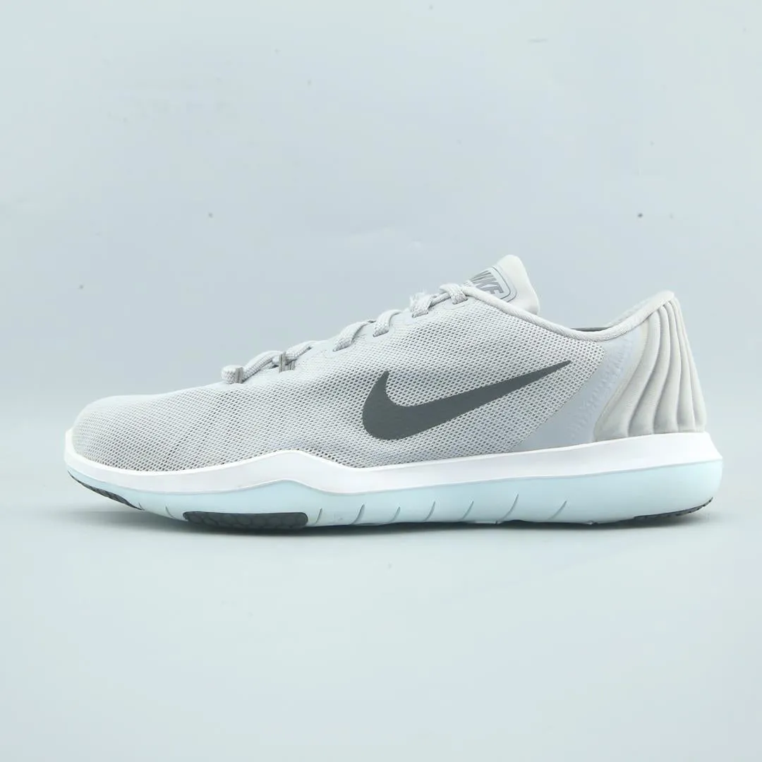 NIKE FLEX SUPREME TR 5 Nike innovative sneaker designs