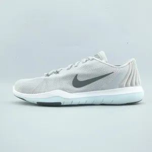 NIKE FLEX SUPREME TR 5 Nike innovative sneaker designs