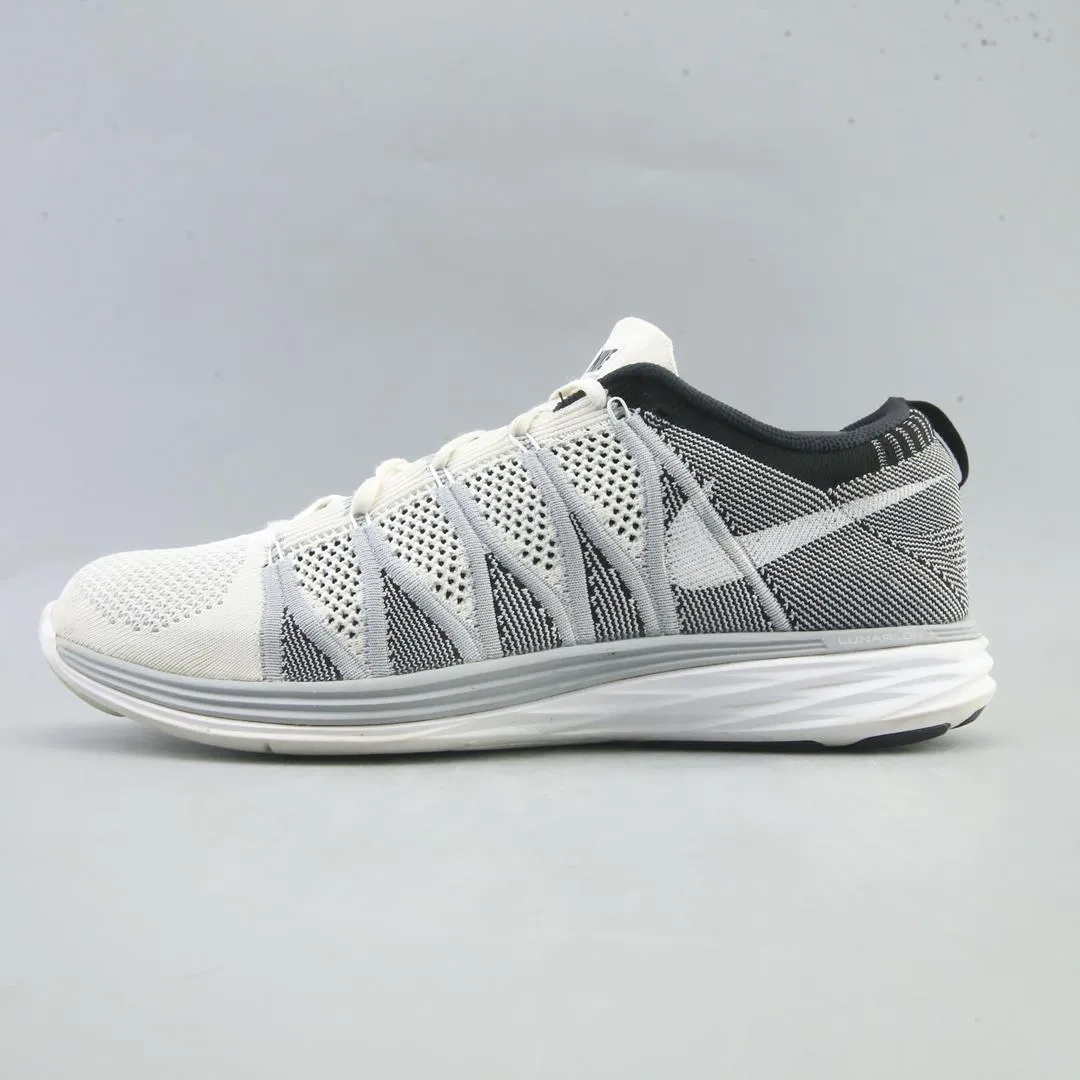 NIKE FLYKNIT LUNAR 2 Nike classic retro sneaker looks