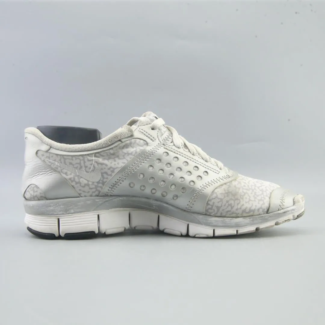 NIKE FREE 5.0 classic Nike shoe photos