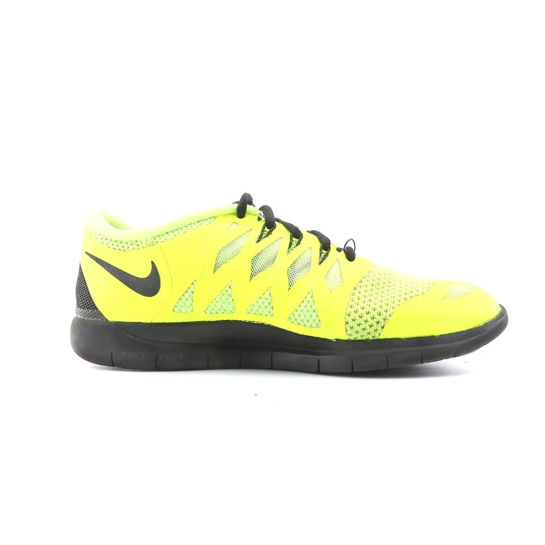 NIKE FREE 5.0 sleek Nike sneaker angles