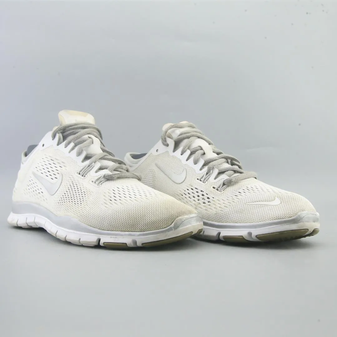 NIKE FREE 5.0 TR FIT 4 classic Nike shoe photos