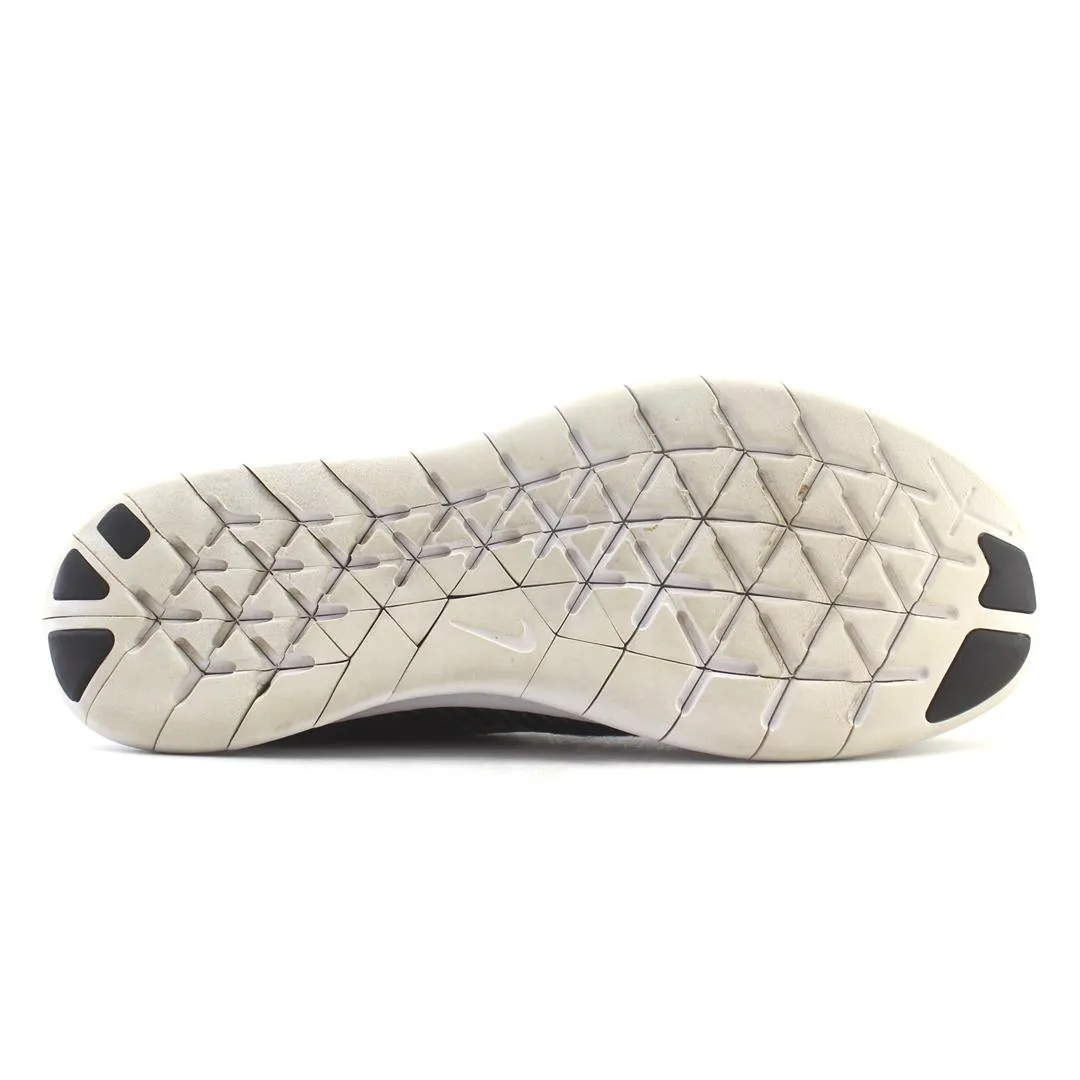 NIKE FREE RN CMTR vibrant Nike shoe colors