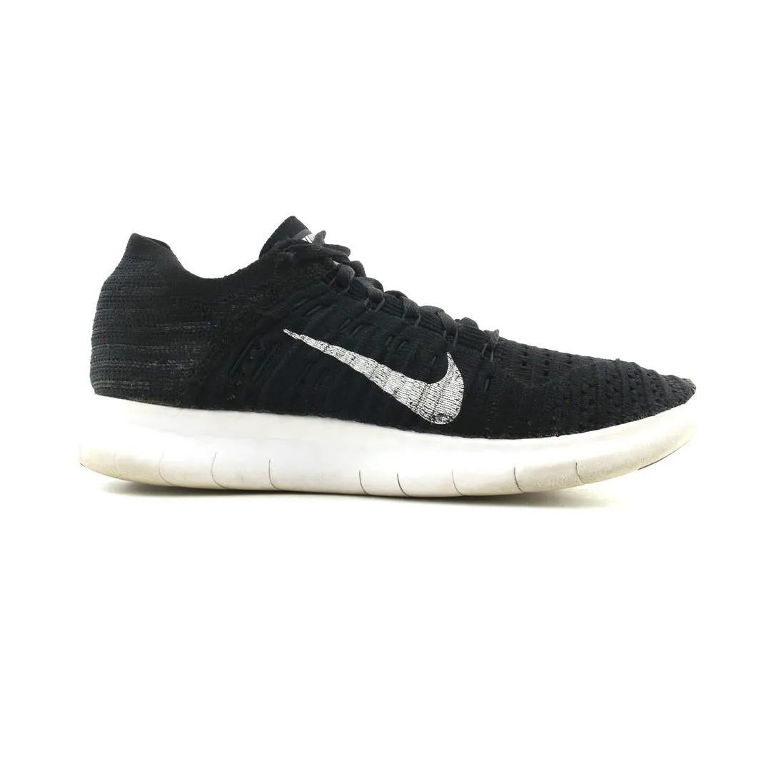 NIKE  FREE RN FLYKNIT sleek Nike sneaker angles