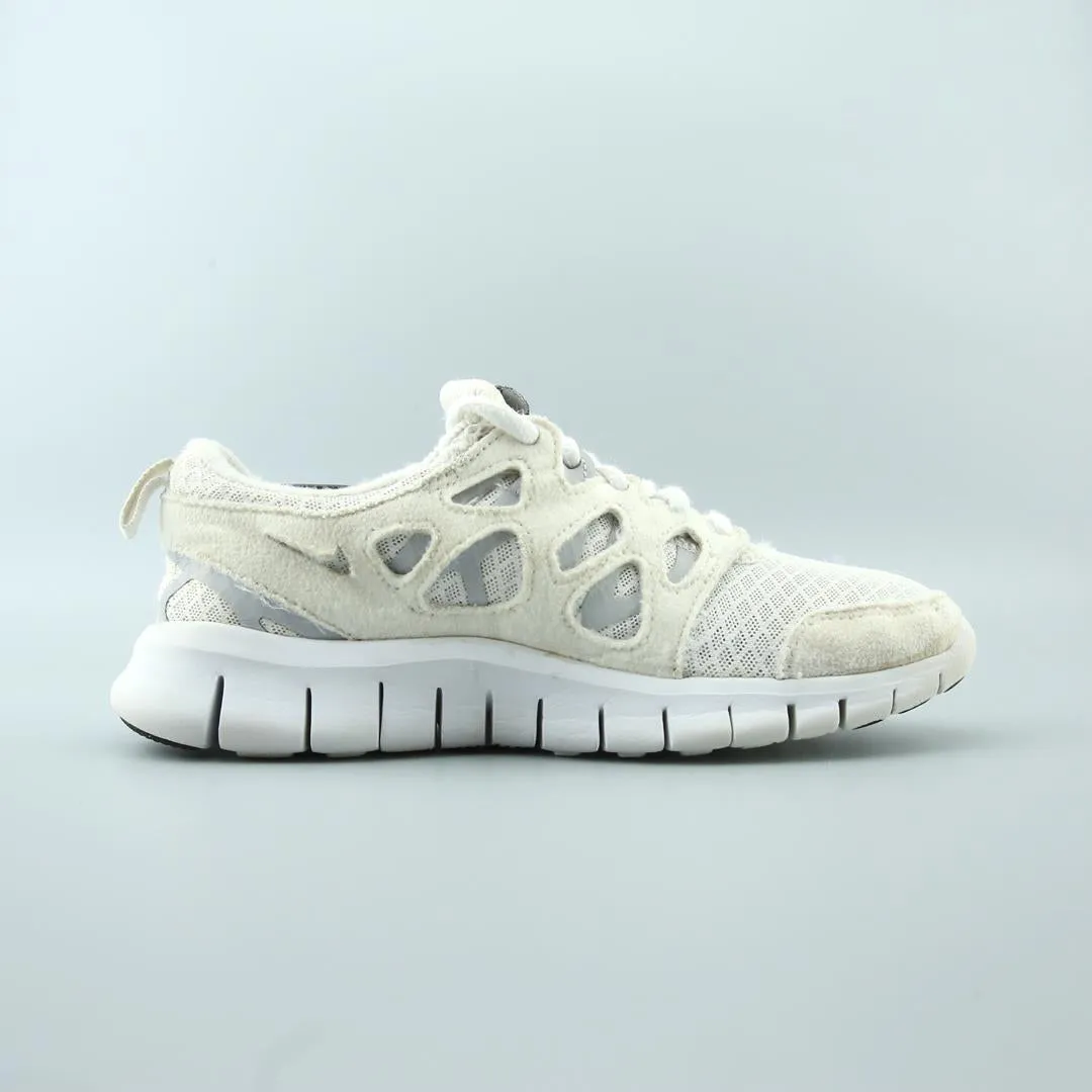 NIKE  FREE RUN 2 sporty Nike shoe designs