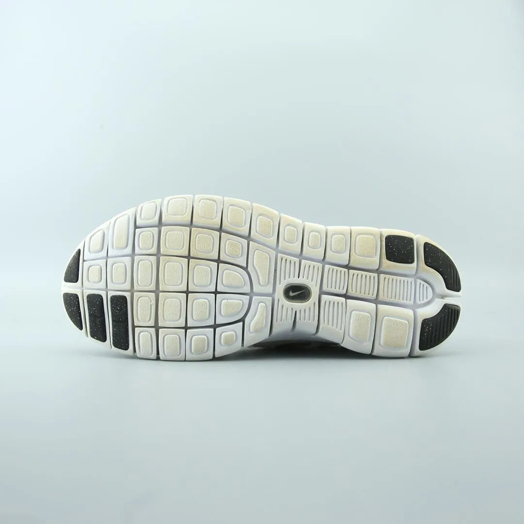 NIKE  FREE RUN 2 sporty Nike shoe designs