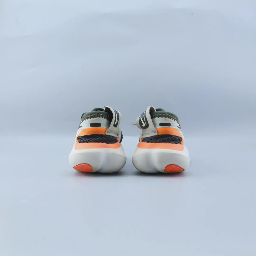 NIKE FREE RUN 5.0 Nike sneaker detail shots