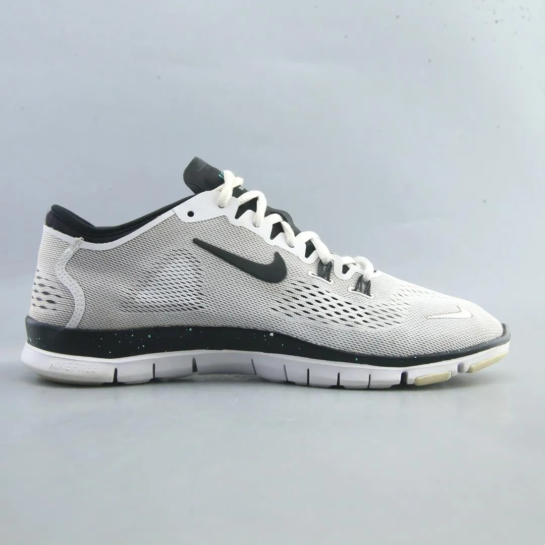 NIKE FREE TR FIT 4 sporty Nike shoe designs