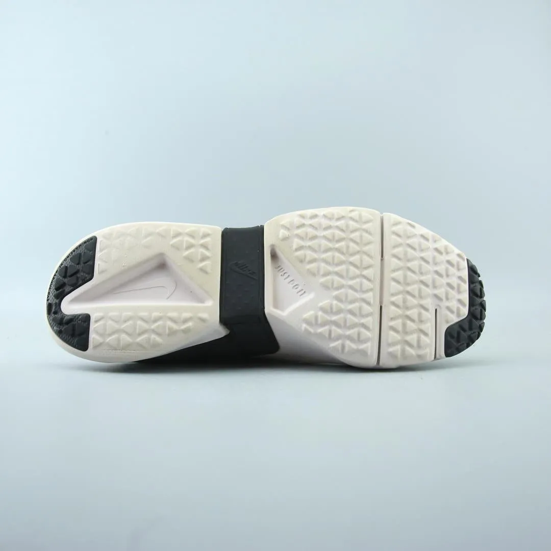 NIKE HUARACHE RUN DRIFT Nike running shoe close-ups