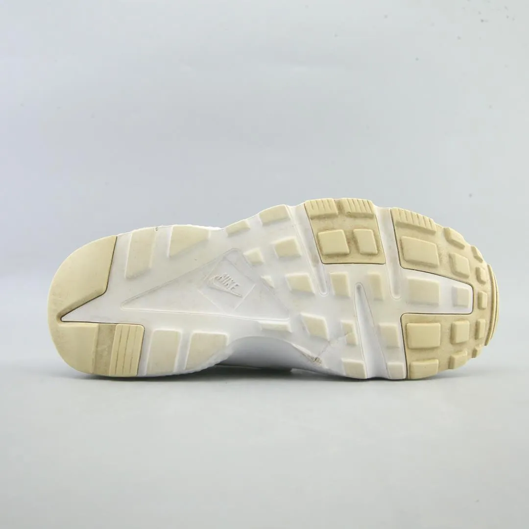 NIKE HUARACHE RUN sleek Nike sneaker angles