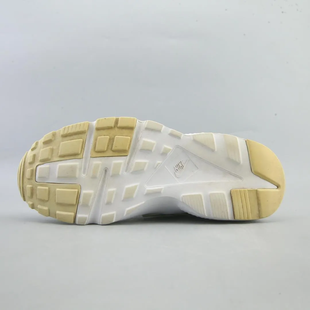 NIKE HUARACHE RUN sleek Nike sneaker angles