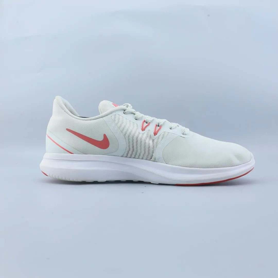 NIKE IN SEASON TR 8 Nike athletic footwear visuals
