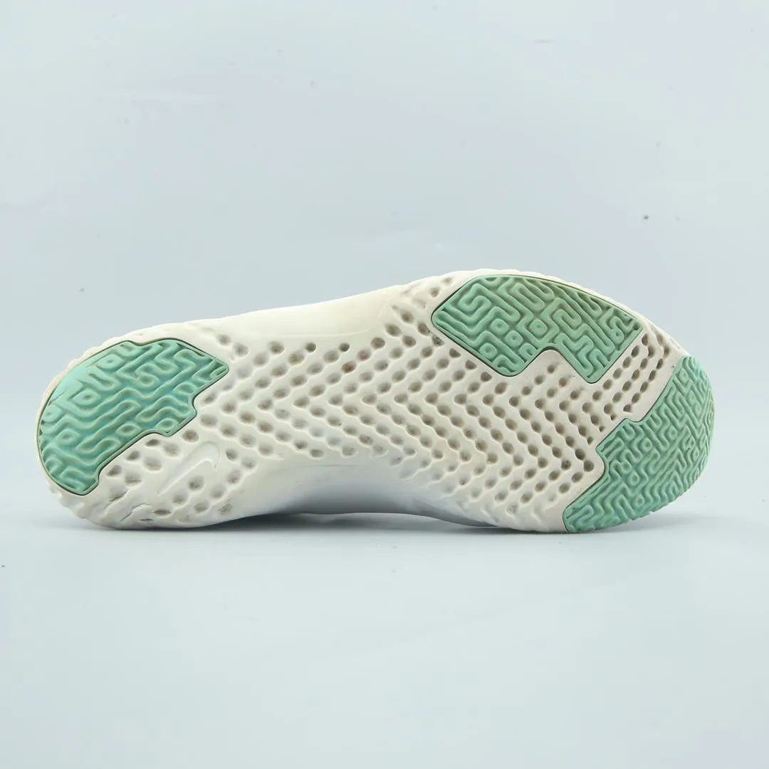 NIKE IN-SEASON TR 9 Nike sneaker detail shots