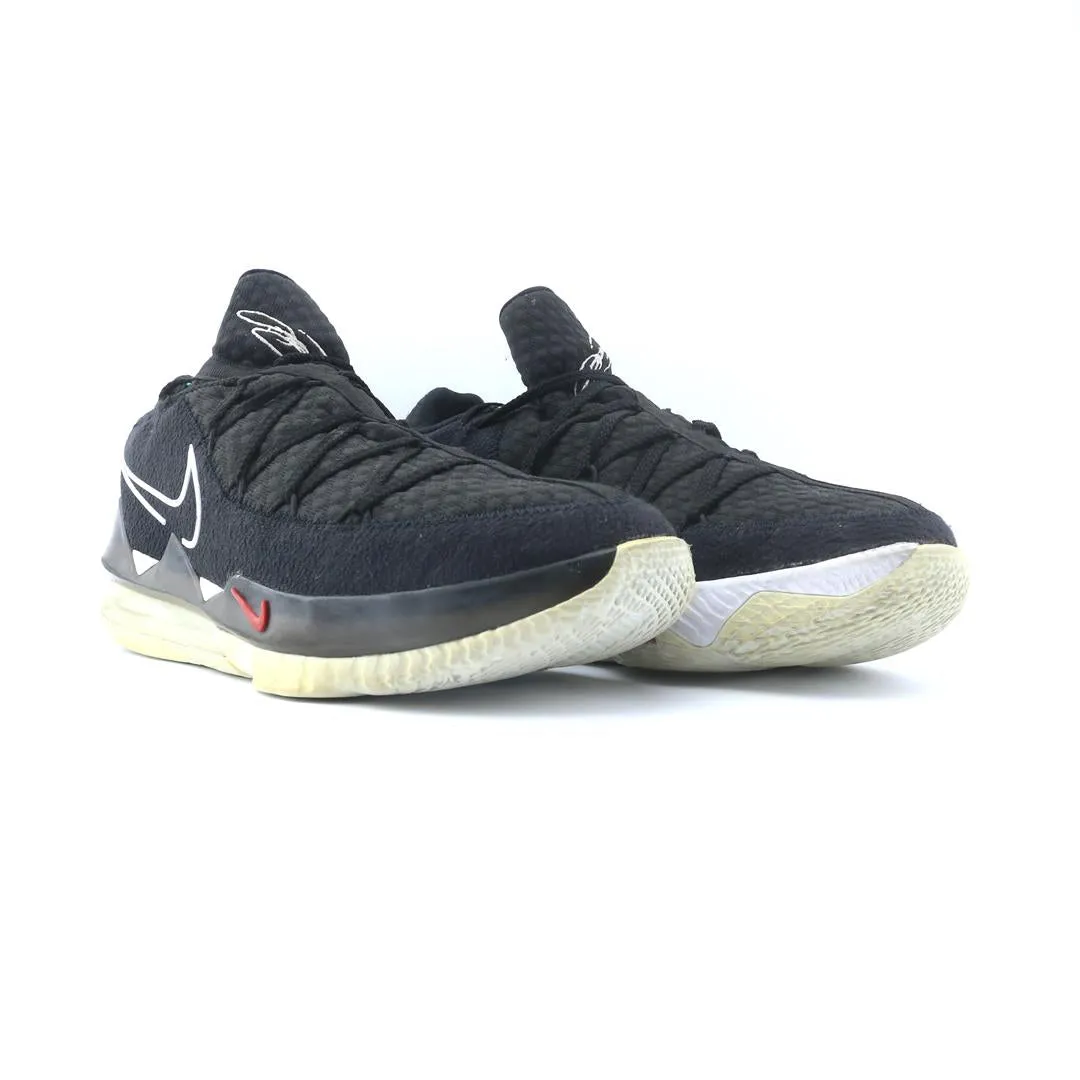 NIKE  LEBRON 17 LOW Nike casual shoe imagery