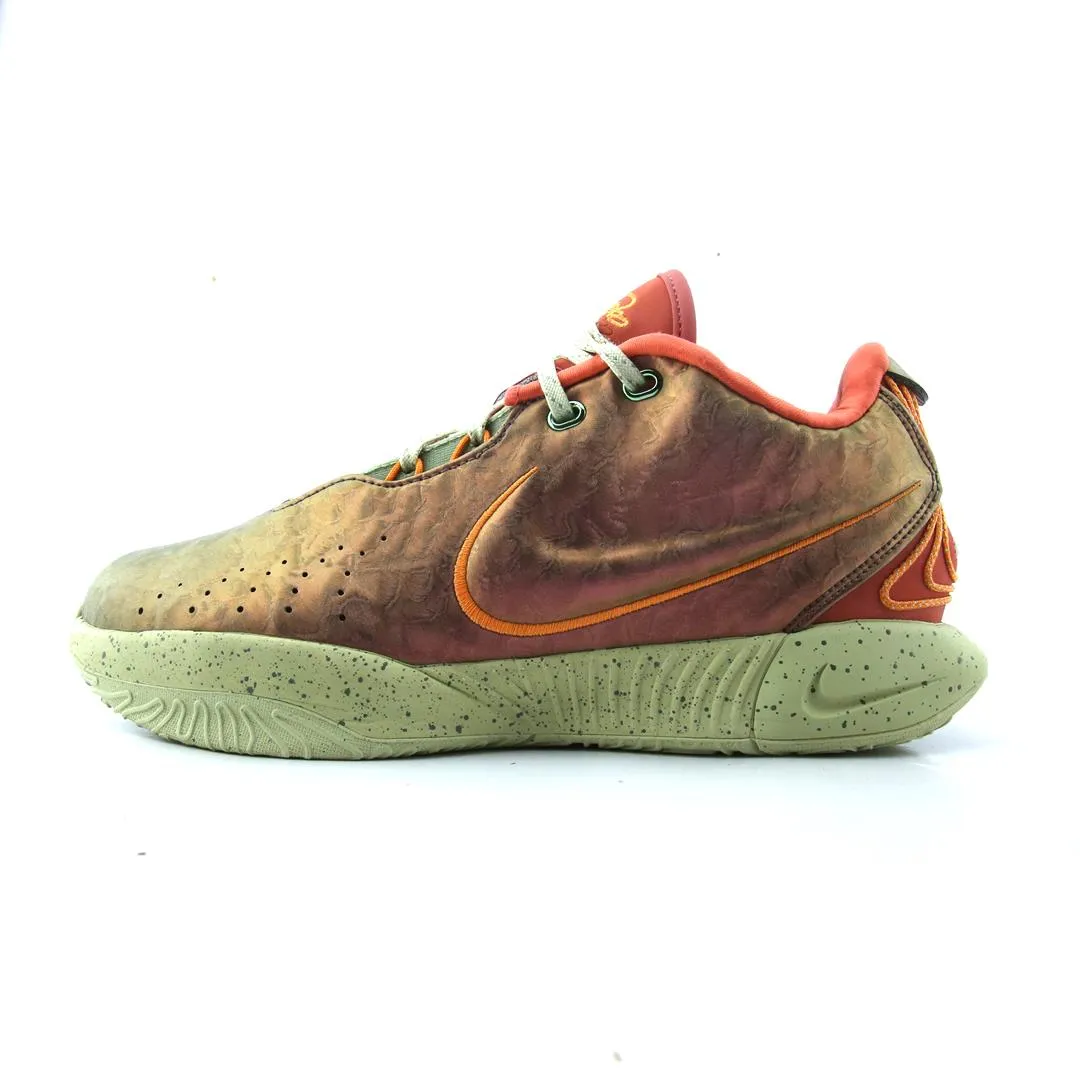 NIKE LEBRON 21 Nike high-performance athletic shoes