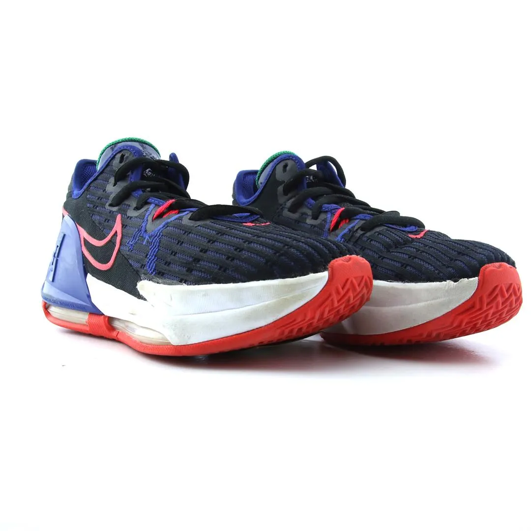 NIKE LEBRON WITNESS 6 classic Nike shoe photos
