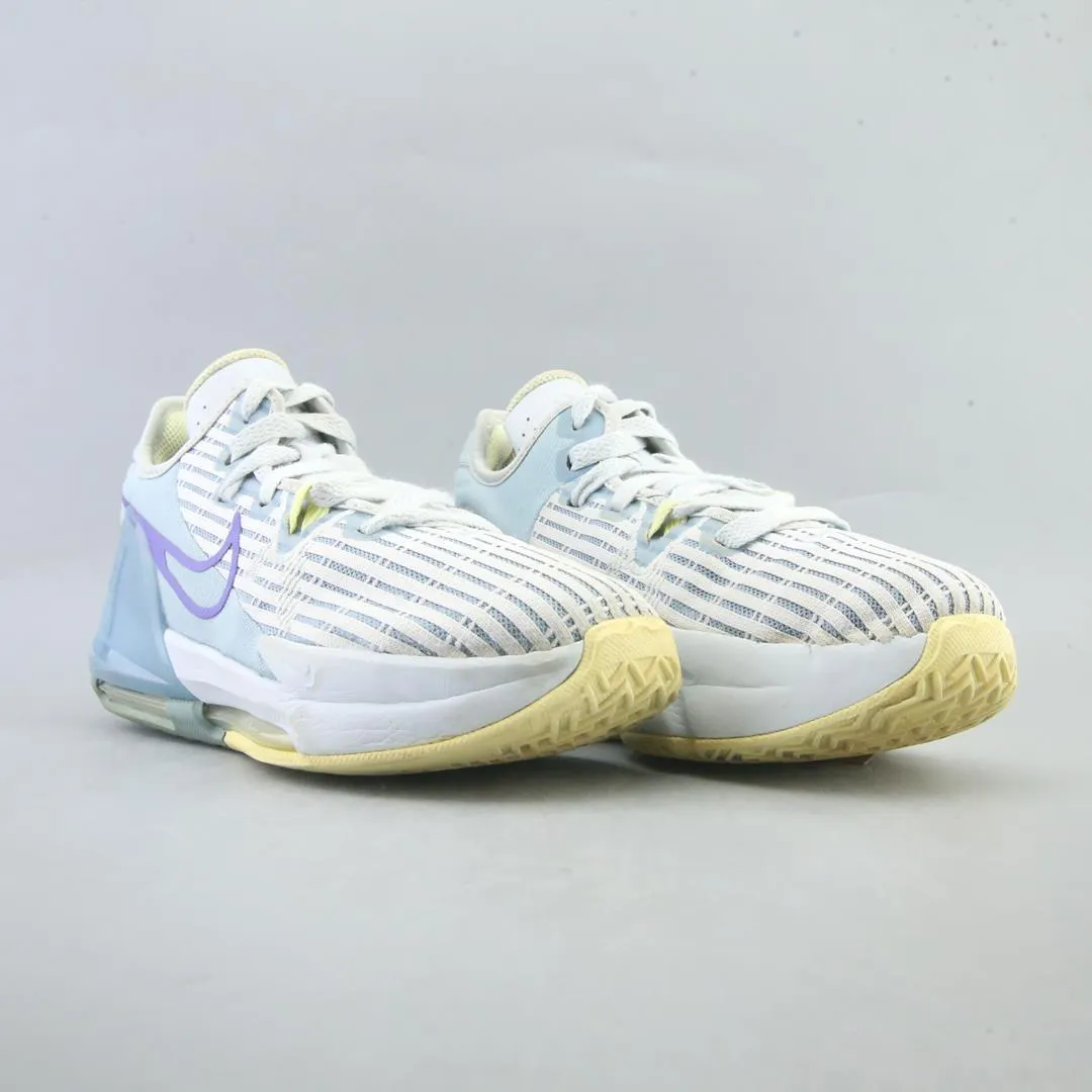 NIKE LEBRON WITNESS 6 Nike running shoe close-ups
