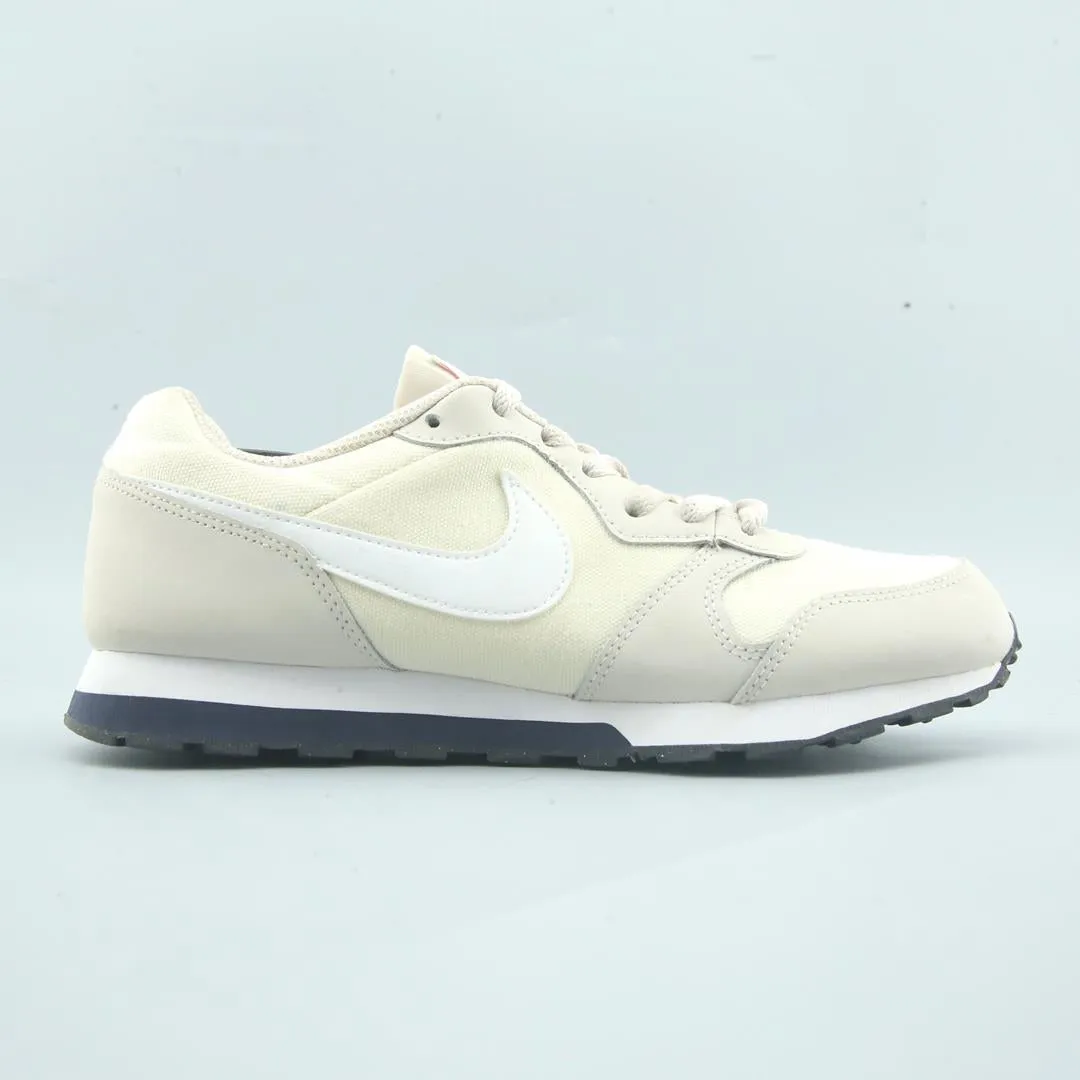 NIKE MD RUNNER 2 stylish Nike trainer looks
