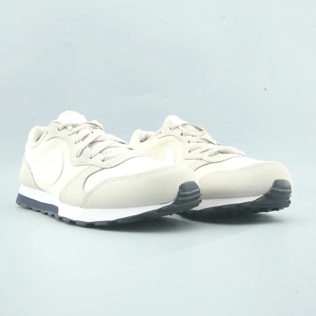 NIKE MD RUNNER 2 stylish Nike trainer looks