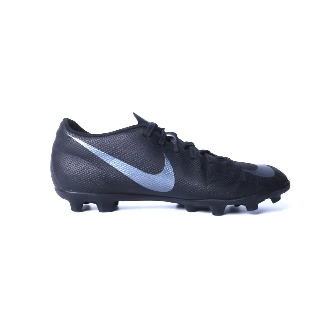 NIKE MERCURIAL VAPOR 12 CLUB M Nike running shoe close-ups