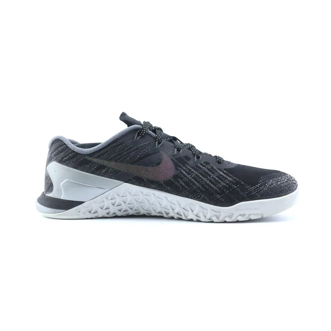 NIKE METCON 3 Nike athletic footwear visuals