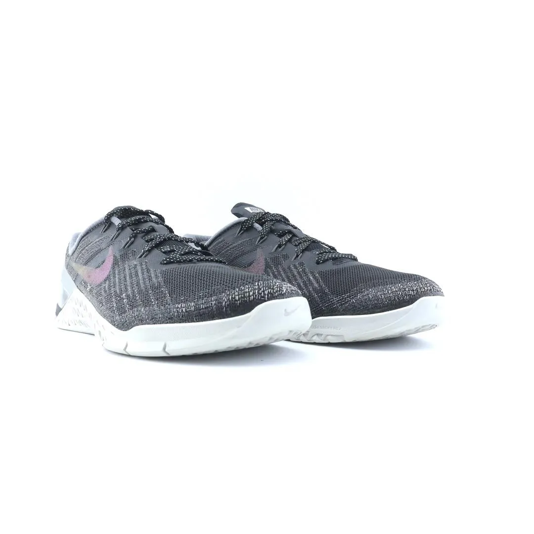 NIKE METCON 3 Nike athletic footwear visuals