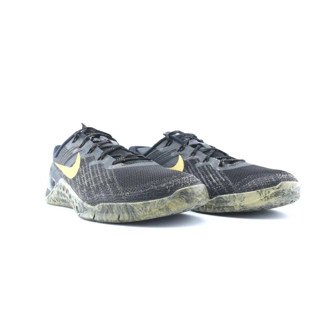 NIKE METCON 3 stylish Nike trainer looks
