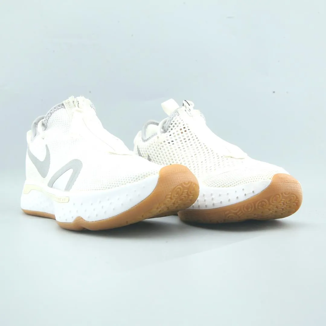 NIKE PG 4 Nike sneaker detail shots