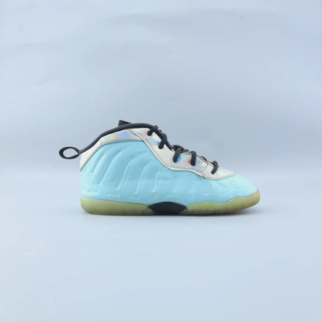 NIKE POSITE ONE Nike running shoe close-ups