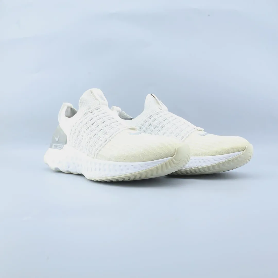 NIKE  REACT PHANTOM RUN FLYKNIT 2 Nike running shoe close-ups