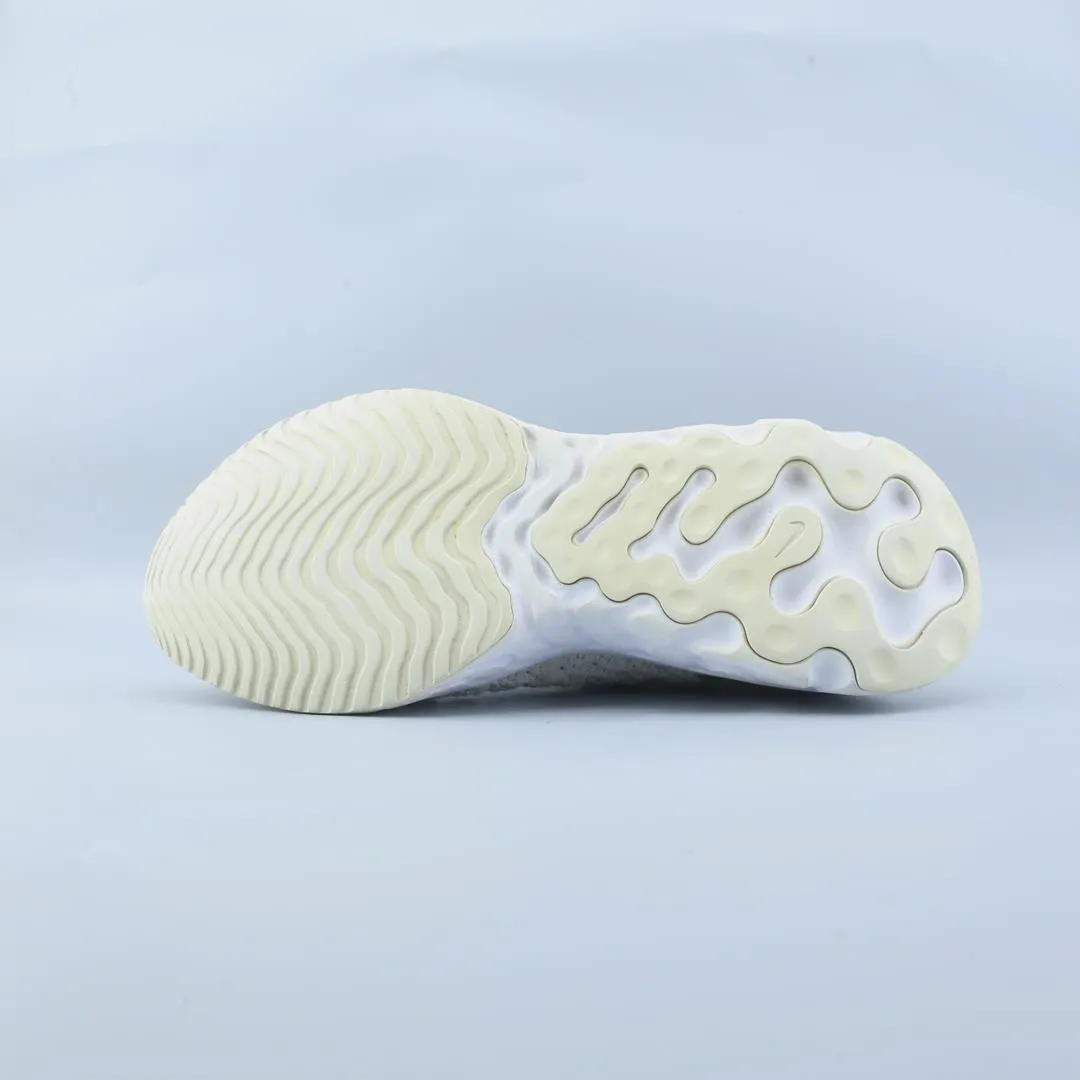 NIKE  REACT PHANTOM RUN FLYKNIT 2 Nike running shoe close-ups