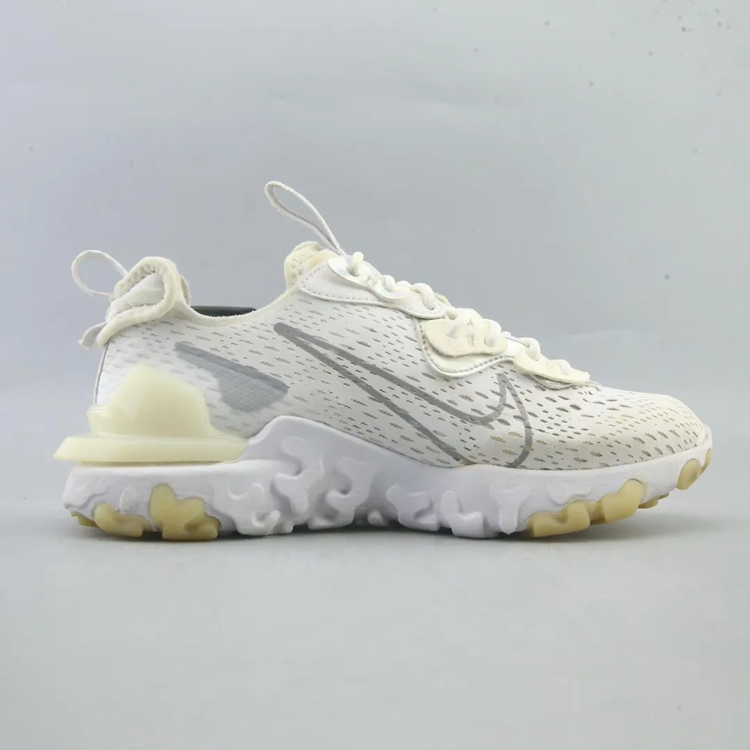 NIKE REACT VISION sleek Nike sneaker angles
