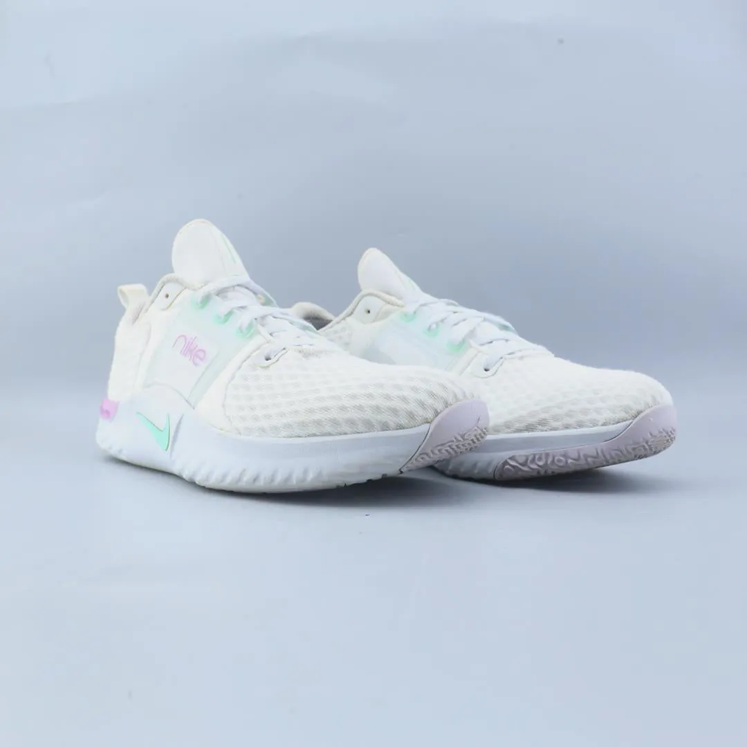 NIKE RENEW IN-SEASON TR 10 stylish Nike trainer looks