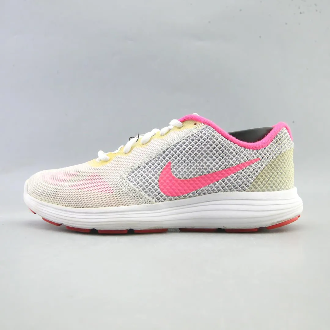 NIKE REVOLUTION 3 Nike modern athletic shoe designs
