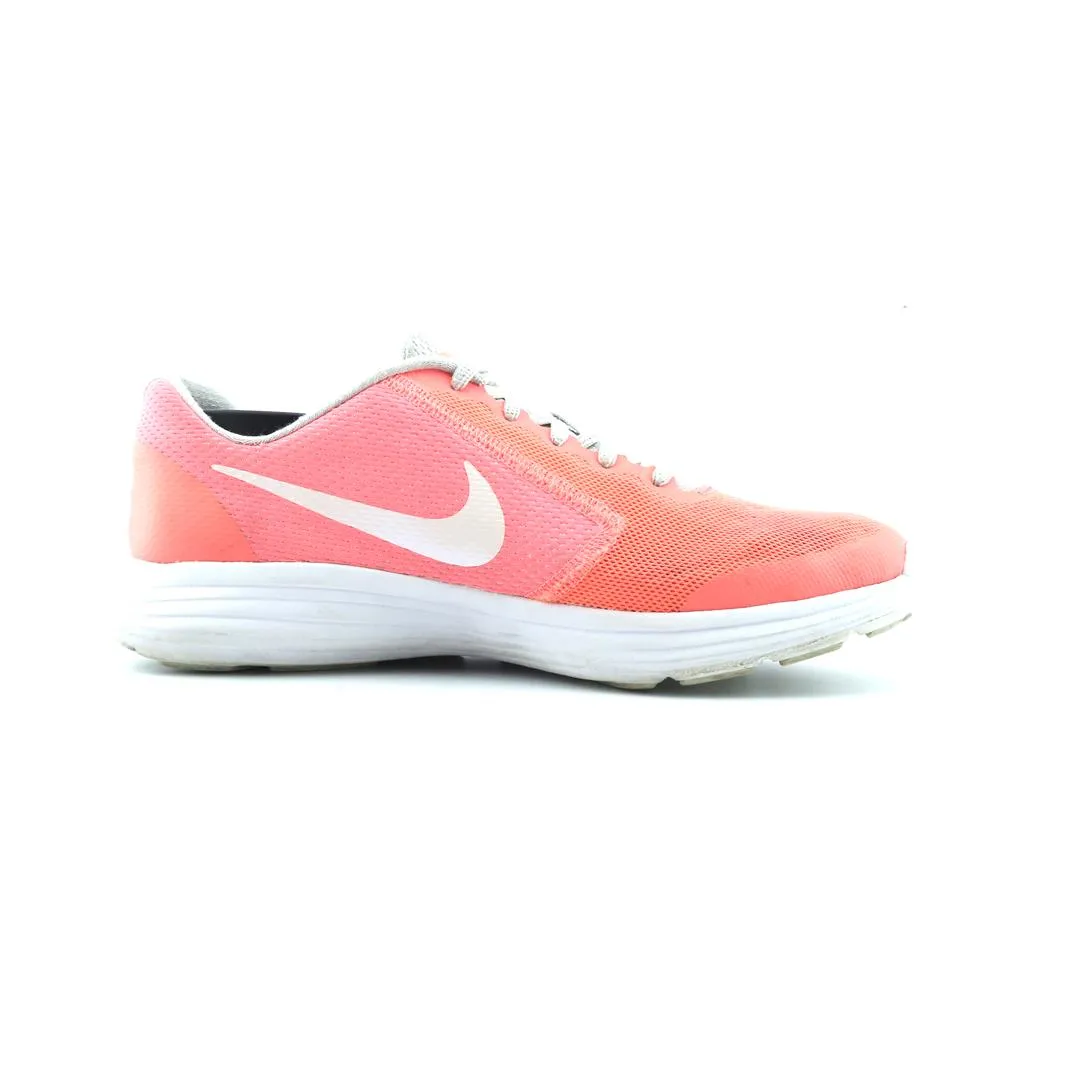 NIKE REVOLUTION 3 sporty Nike shoe designs
