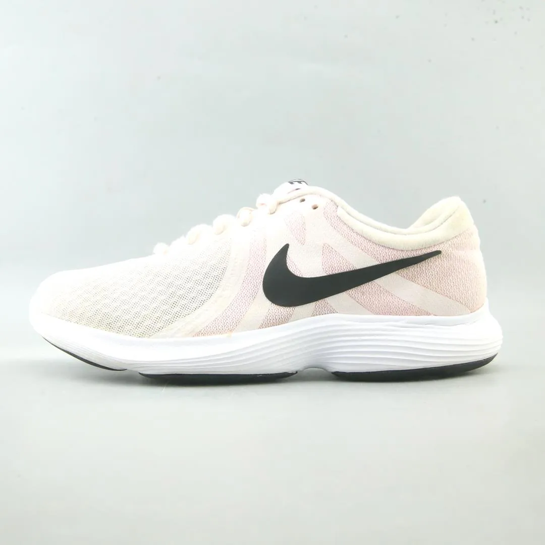 NIKE REVOLUTION 4 Nike comfortable everyday sneakers