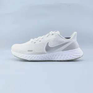 NIKE REVOLUTION 5 Nike sleek running shoe styles
