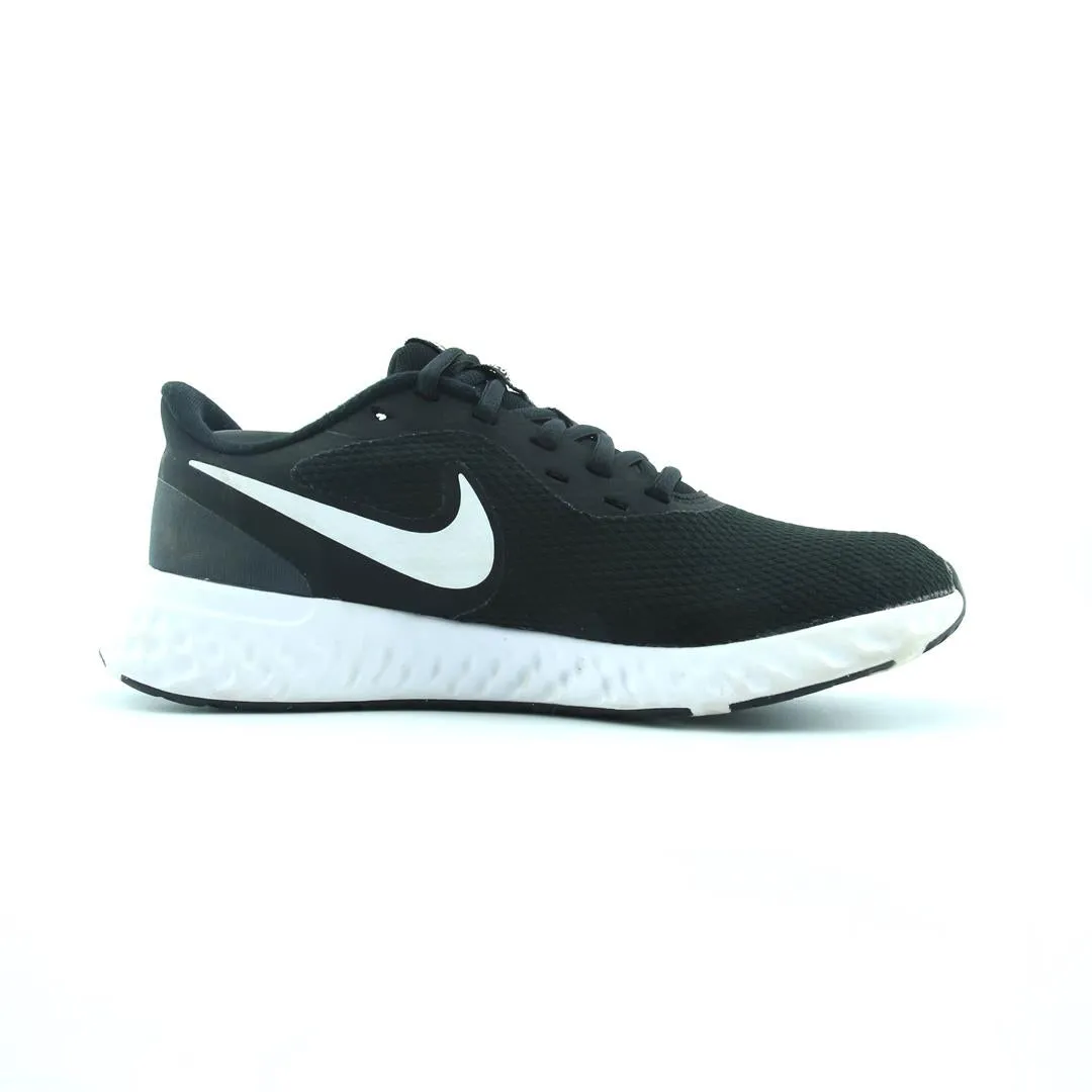 NIKE REVOLUTION 5 Nike athletic footwear visuals