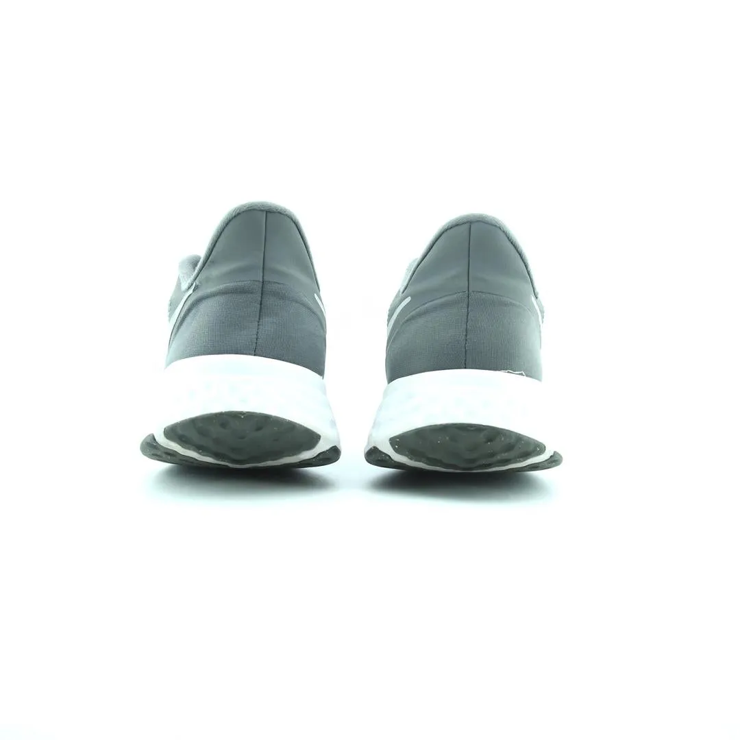 NIKE REVOLUTION 5 Nike casual shoe imagery
