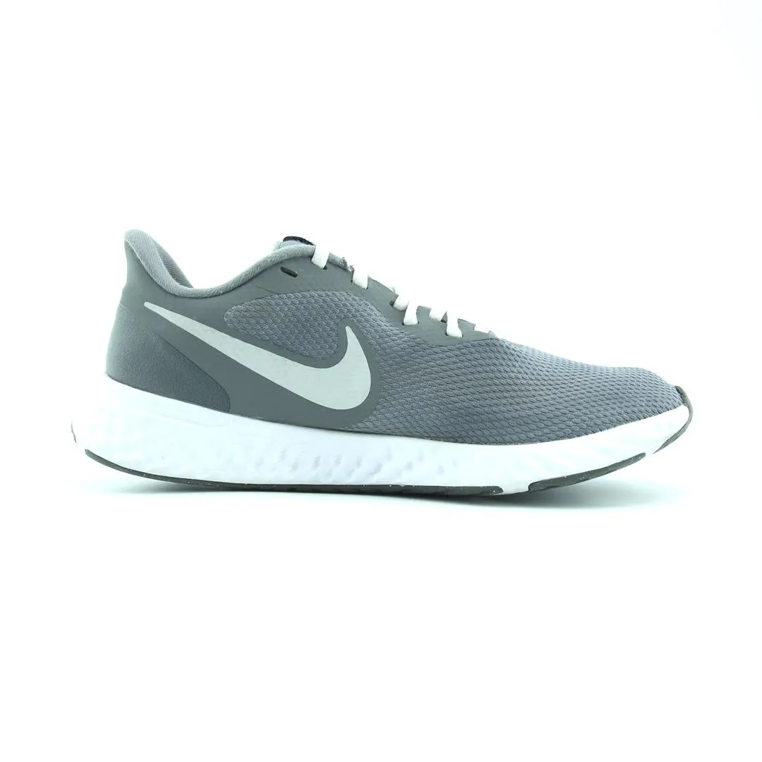 NIKE REVOLUTION 5 Nike casual shoe imagery