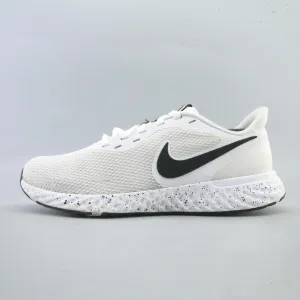 NIKE REVOLUTION 5 Nike classic retro sneaker looks