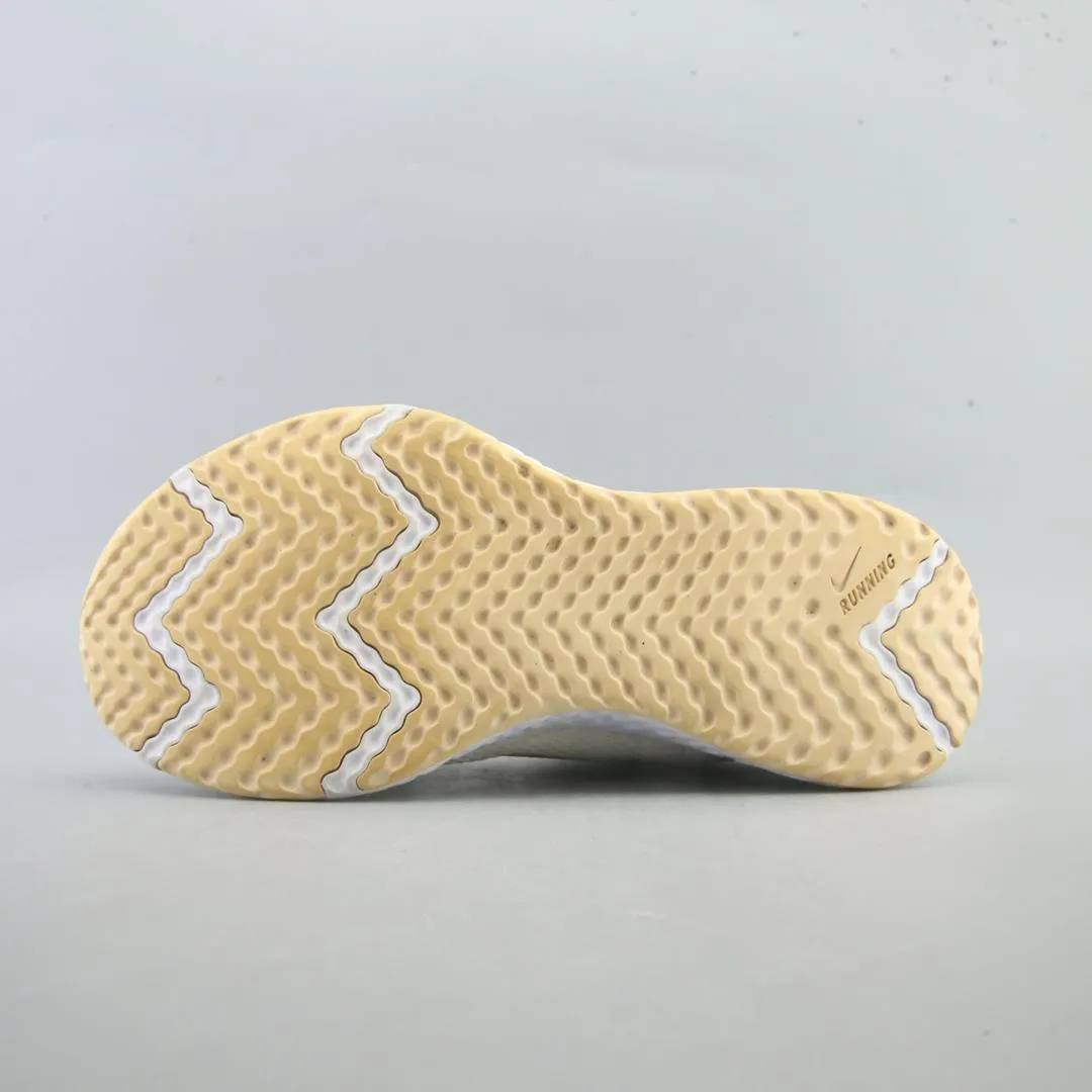 NIKE REVOLUTION 5 sleek Nike sneaker angles