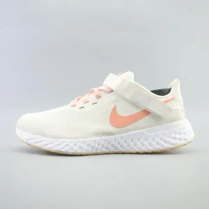 NIKE REVOLUTION 5 Nike supportive fitness footwear