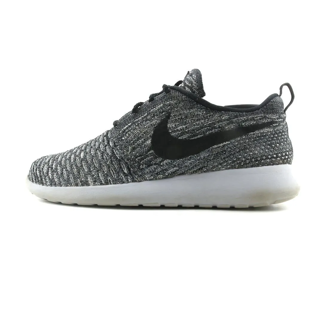 NIKE ROSHE ONE FLYKNIT Nike trendy lifestyle shoes