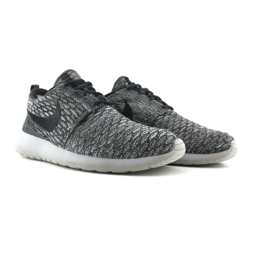 NIKE ROSHE ONE FLYKNIT Nike performance shoe shots