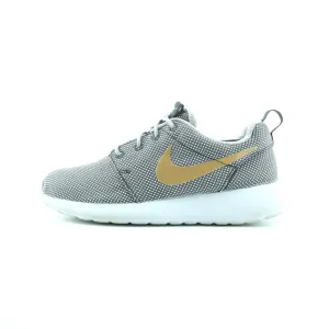 NIKE ROSHE ONE Nike comfortable everyday sneakers