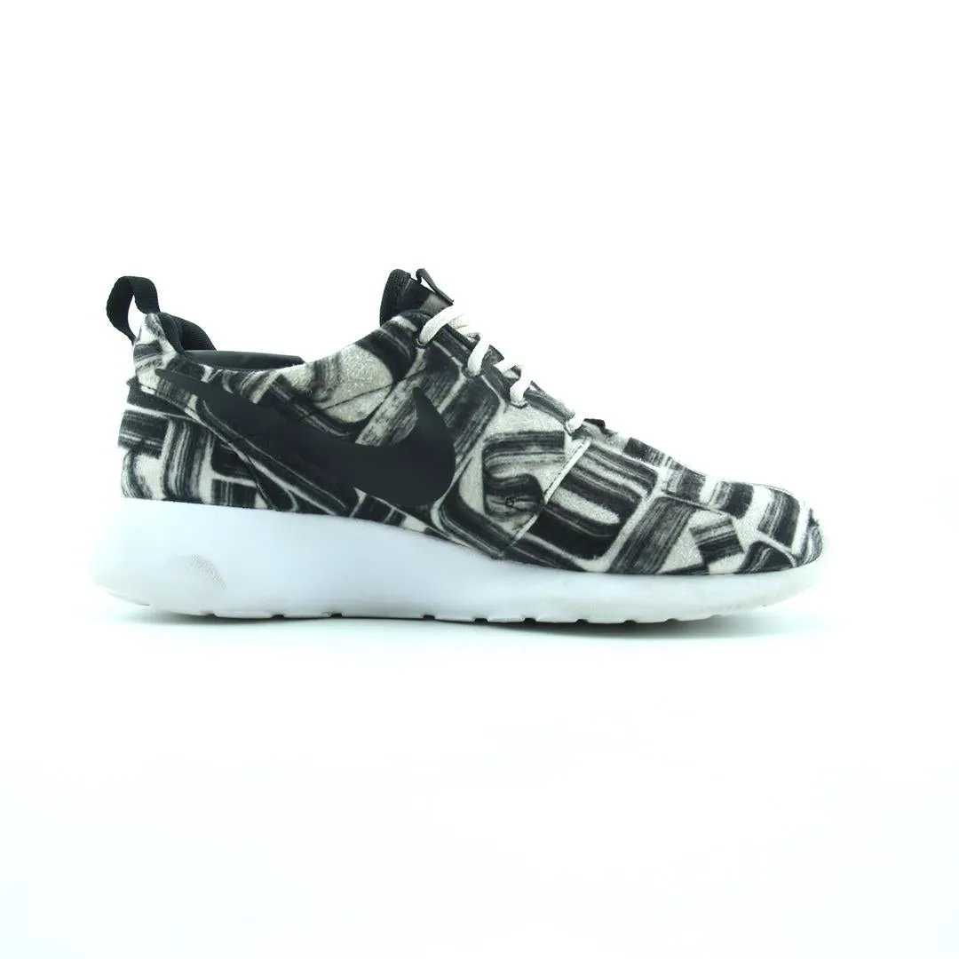 NIKE  ROSHE ONE Nike running shoe close-ups