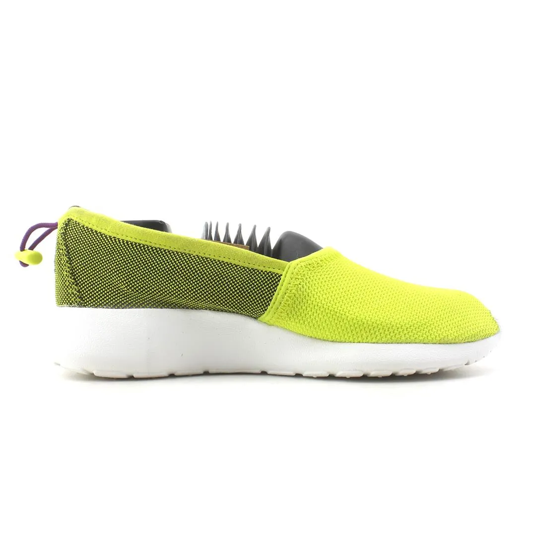 NIKE ROSHE ONE Nike sneaker detail shots