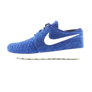 NIKE ROSHE RM Nike classic retro sneaker looks